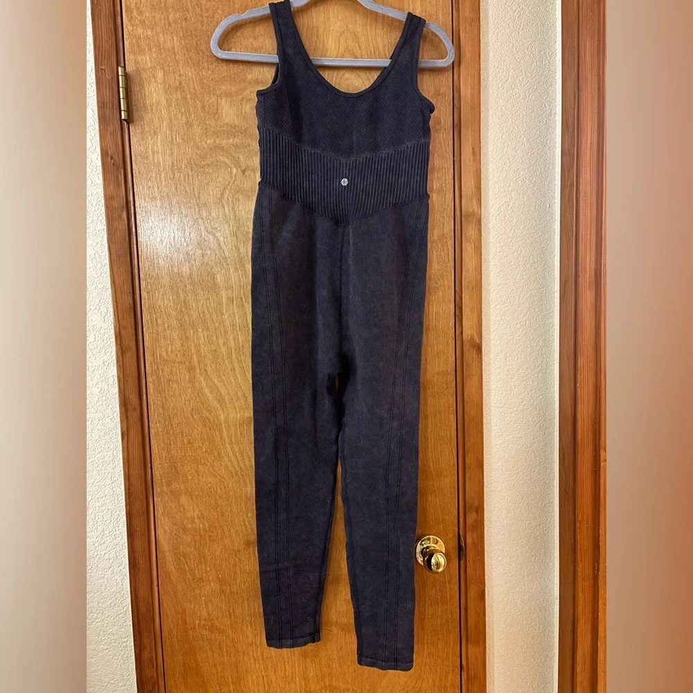 Harmony Balance Medium Workout Gray Jumpsuit - Picture 3 of 8